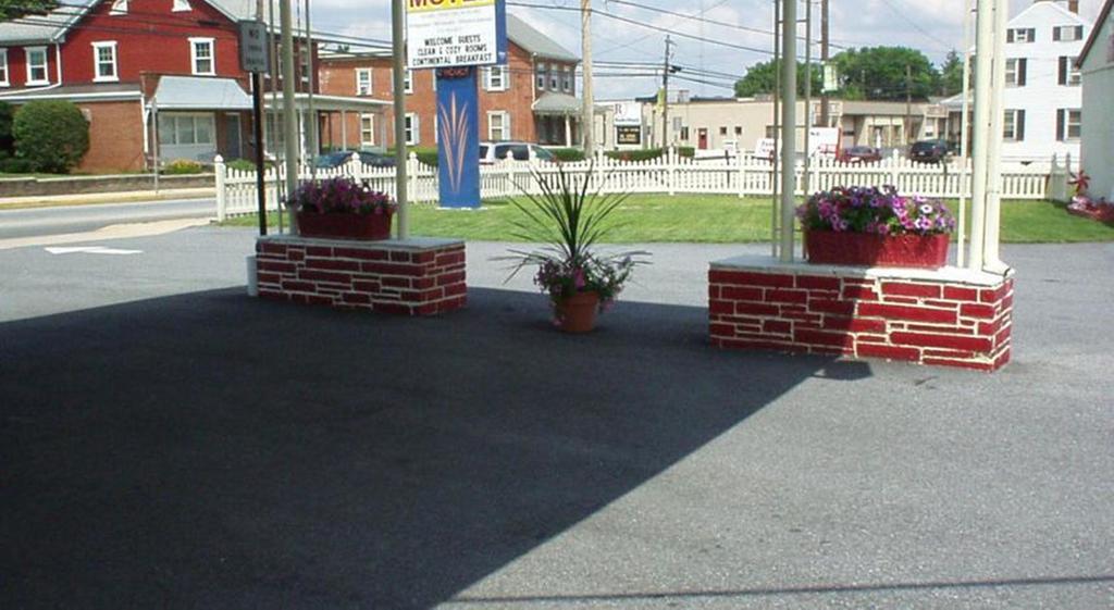 Hollander Motel New Holland Exterior photo